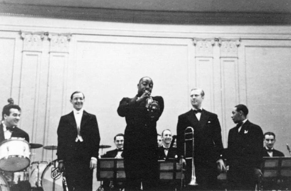 Buck+Clayton Buck+Clayton