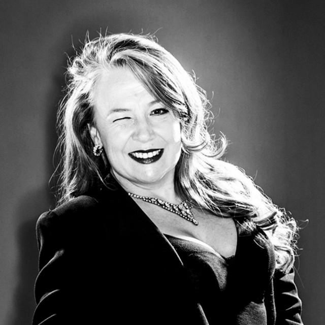 Angela+Henckel Angela+Henckel