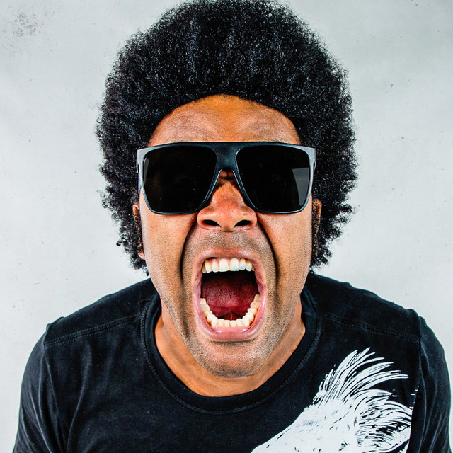 Thalles+Roberto Thalles+Roberto