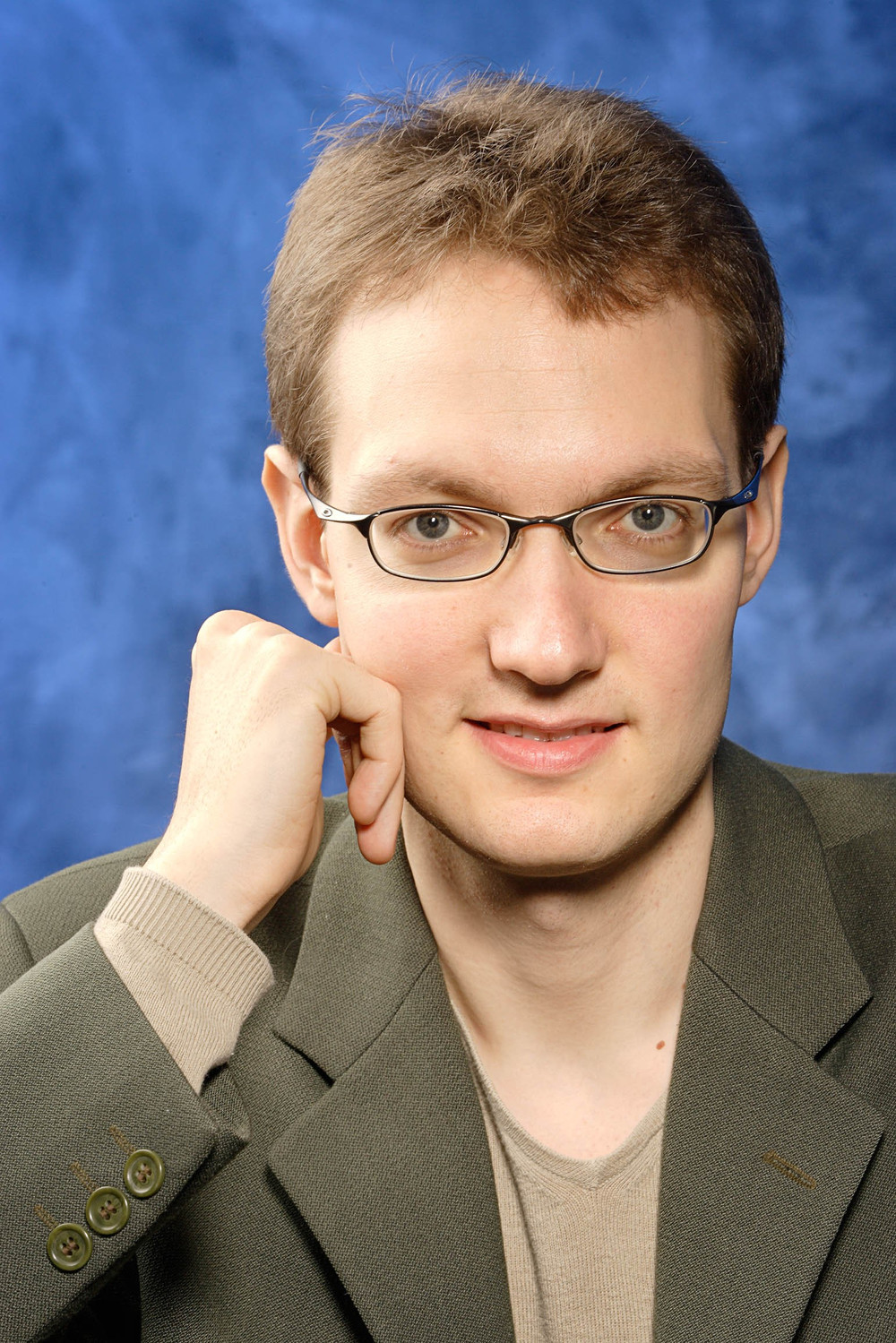 Aapo+H%C3%A4kkinen Aapo+H%C3%A4kkinen